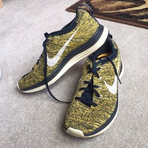 Nike flynits!